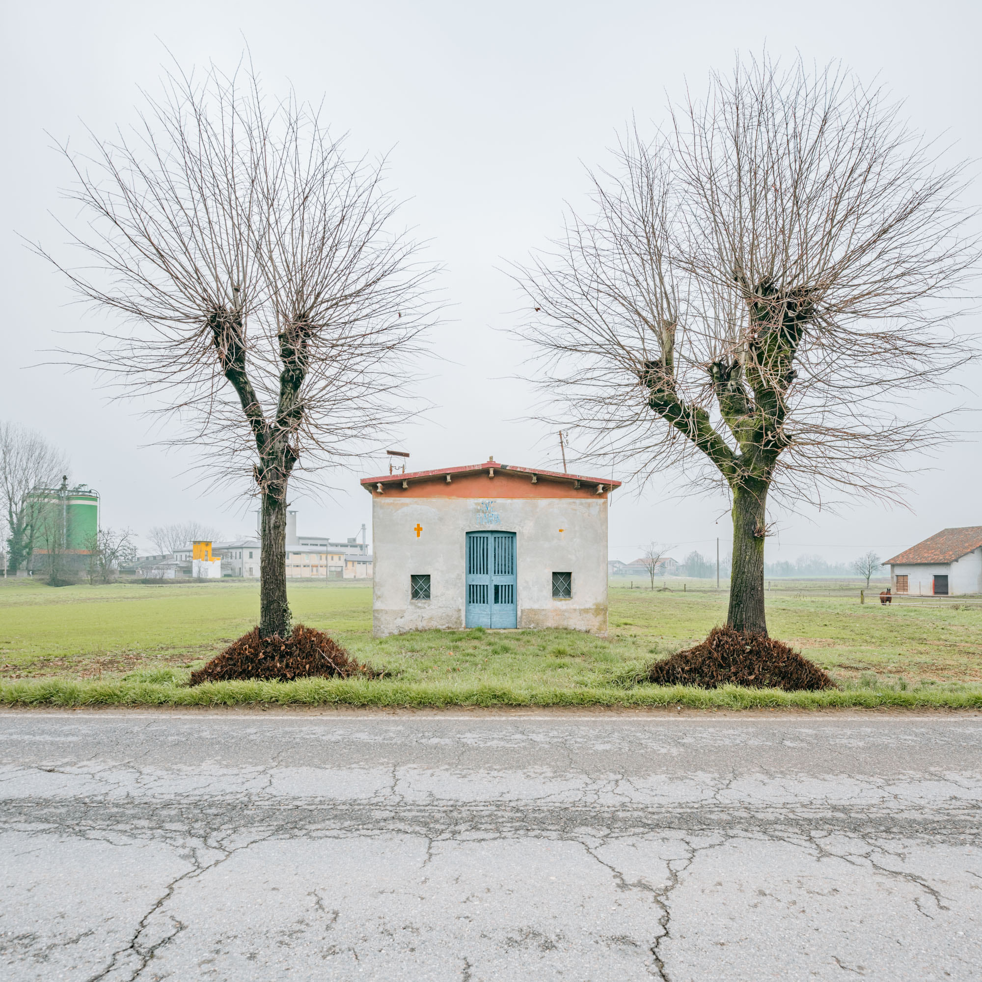 © FA — Fotografia dell'Architettura, Almanac 2025, Oltre il fiume, Alessandro Roncaglione